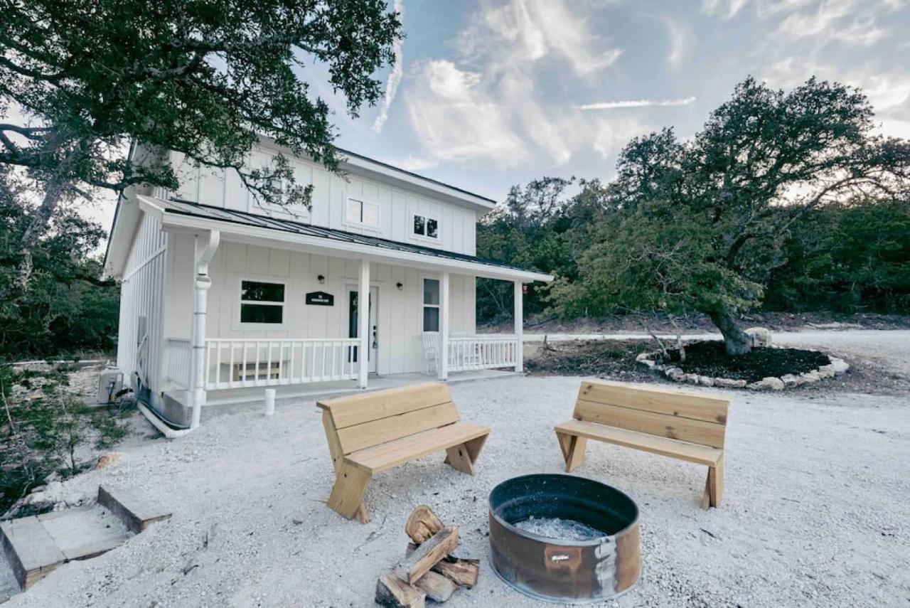 Villa Hummingbird Haus - Hill Country Views On 20 Acres With Firepit à Spring Branch Extérieur photo