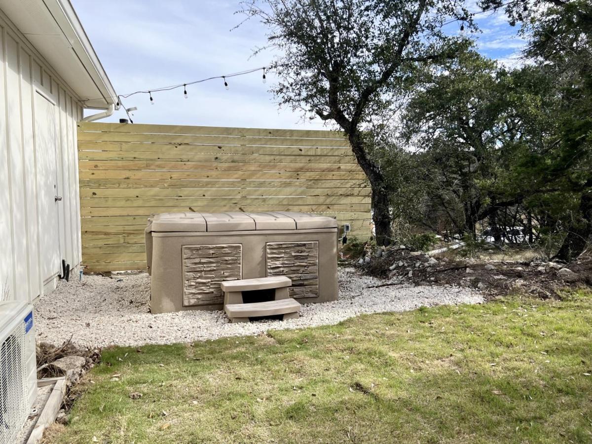 Villa Hummingbird Haus - Hill Country Views On 20 Acres With Firepit à Spring Branch Extérieur photo
